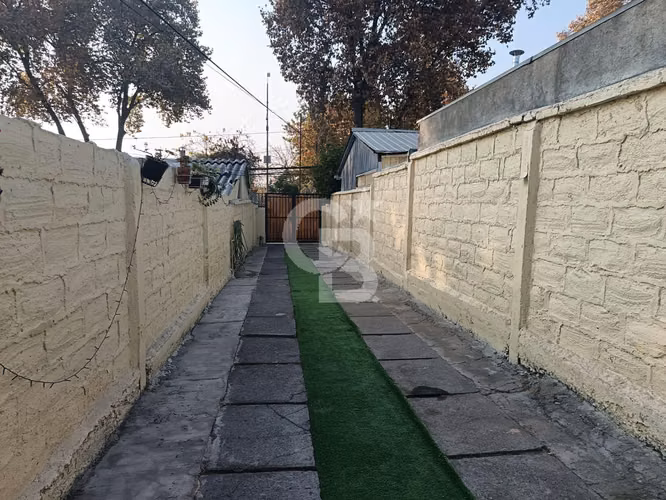 Casa con amplio terreno  sector Vital Apoquindo
