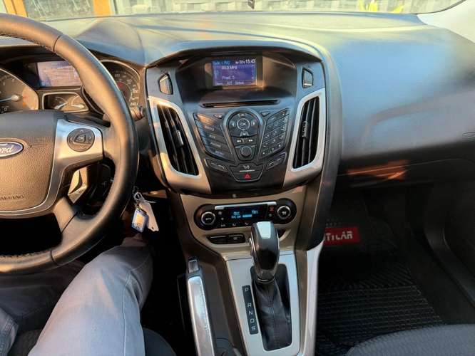 FORD FOCUS SE 2.0 AT 2013