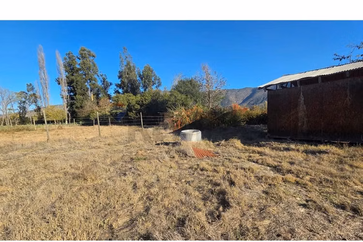Vendo sitio de 1230 mts. 2, con rol propio