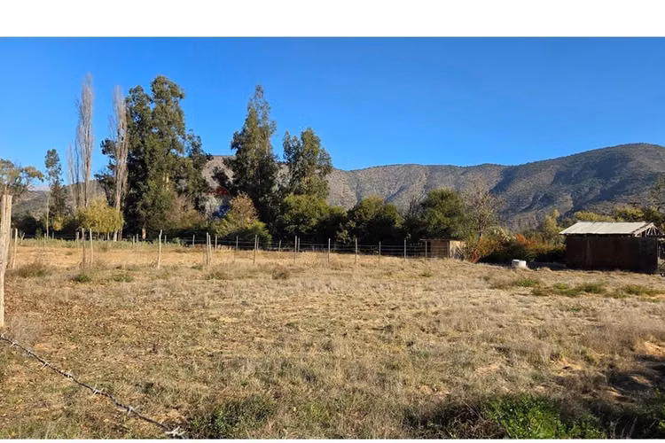 Vendo sitio de 1230 mts. 2, con rol propio