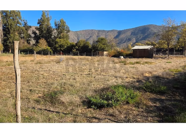Vendo sitio de 1230 mts. 2, con rol propio