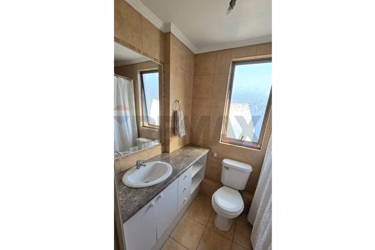 Venta casa de 2 pisos en maipú