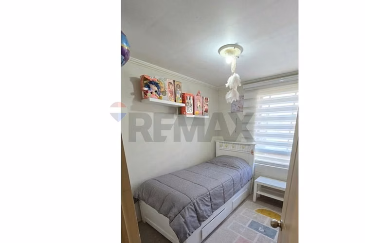 Venta casa de 2 pisos en maipú