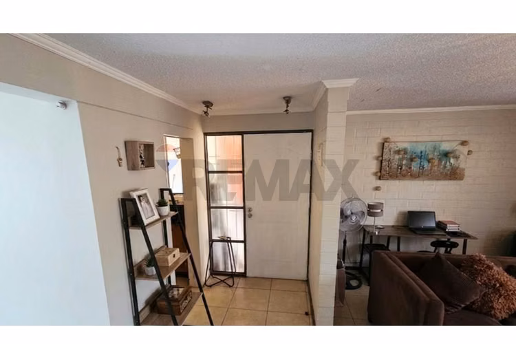 Venta casa de 2 pisos en maipú