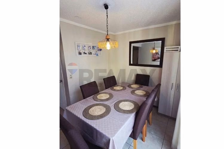 Venta casa de 2 pisos en maipú