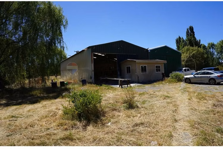 Fábrica en venta, inversión ideal en quillón