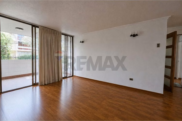 Amplio depto 4d/2b en villa frei, ñuñoa