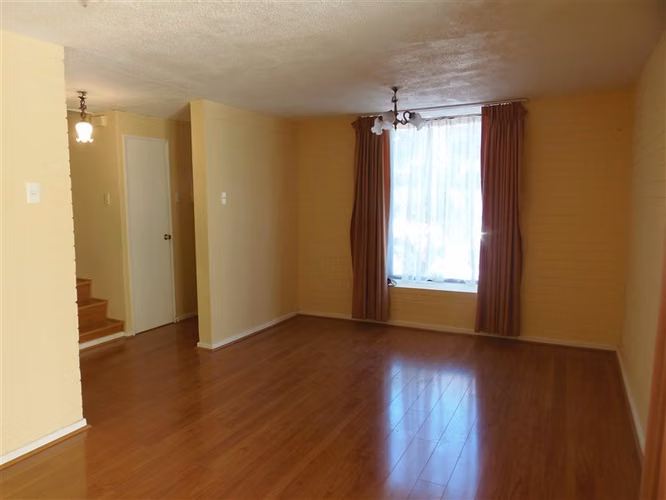 Casa en arriendo de 4 dorm. en Maipú