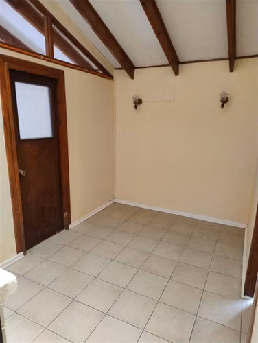 Casa en arriendo de 4 dorm. en Maipú