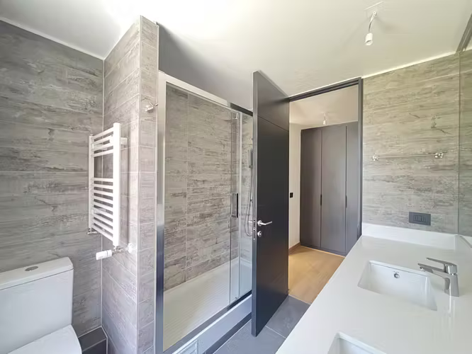 AMPLIA Y EXCLUSIVA CASA 4D-4B-2E, SAN DAMIAN, LAS CONDES - Imagen 23