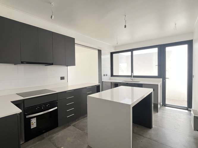 EXCLUSIVA CASA 4D-4B-2E, SAN DAMIAN, LAS CONDES - Imagen 8