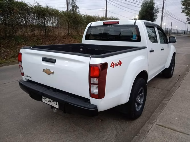 Chevrolet dmax año 2018 4x4