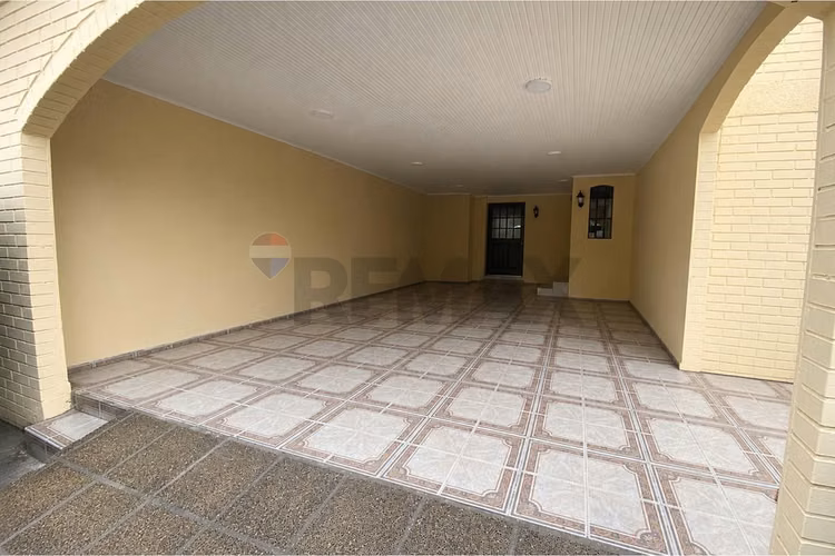 Venta gran casa en c. satélite, maipú. 5d+4b. - Imagen 3