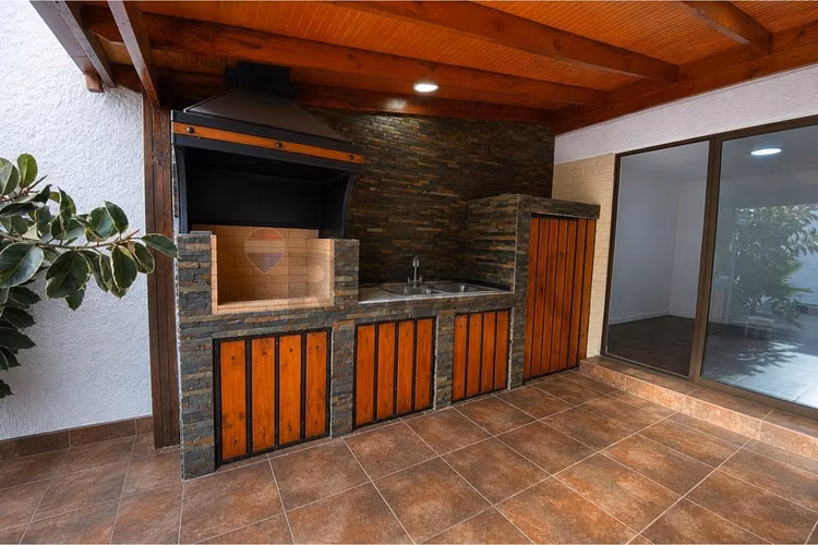 Venta gran casa en c. satélite, maipú. 5d+4b. - Imagen 7