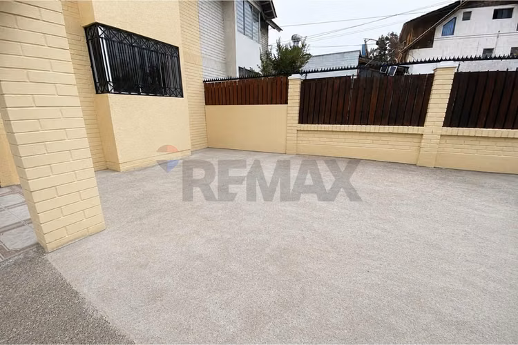 Venta gran casa en c. satélite, maipú. 5d+4b. - Imagen 23