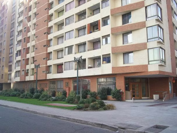 DEPARTAMENTO EN VENTA a pasos del metro Moneda y metro Parque Almagro