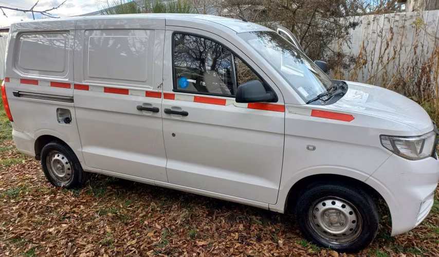 Vendo furgón Chevrolet N400 Max II 1.5 año 2021 - Imagen 2