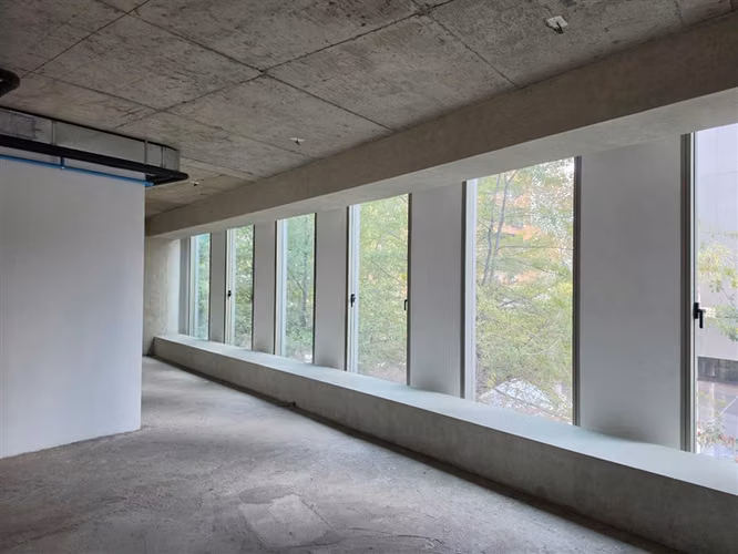 Oficina en Arriendo en Providencia Edificio Plaza Bucarest