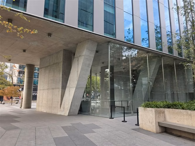 Oficina en Arriendo en Providencia Edificio Plaza Bucarest