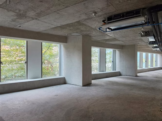 Oficina en Arriendo en Providencia Edificio Plaza Bucarest