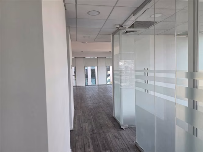 Oficina en Arriendo en Edificio Plaza Suecia Providencia