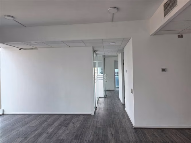 Oficina en Arriendo en Edificio Plaza Suecia Providencia