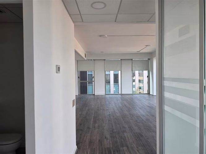 Oficina en Arriendo en Edificio Plaza Suecia Providencia