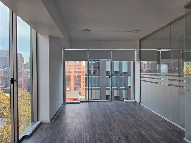 Oficina en Arriendo en Edificio Plaza Suecia Providencia