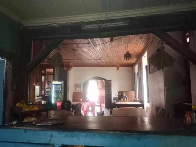 Terreno con casa y restaurante Quita Pena