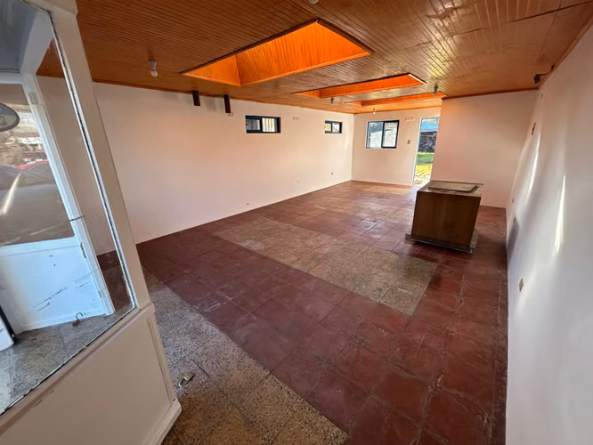 Amplio Local Comercial en Zona Estratégica (165962)