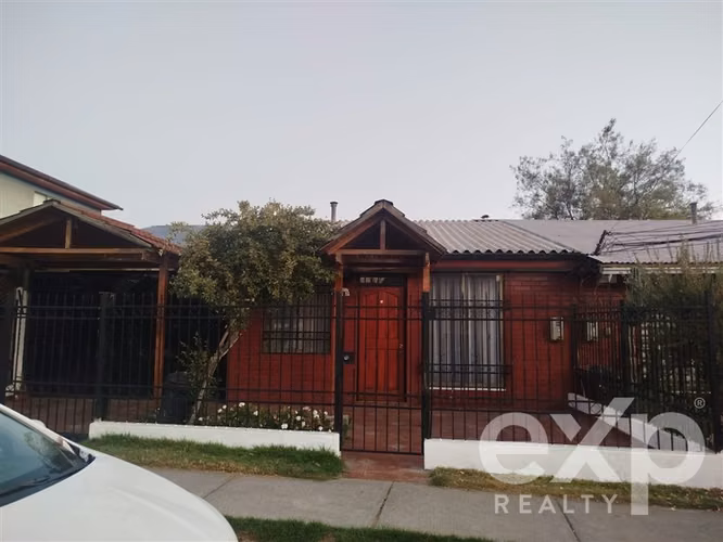Casa en venta de 3 dorm. en Maipú