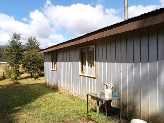 LINDA PARCELA CON CABAÑA TERMINADA, LUZ, AGUA, ROL PROPIO