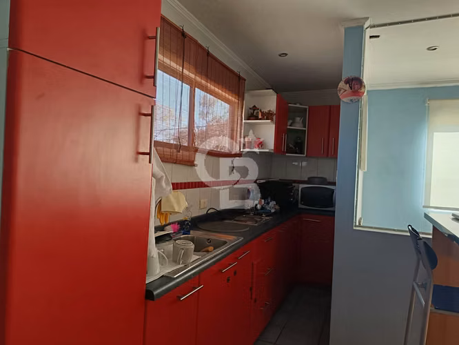 Casa de dos pisos / Rotonda Atenas - Las Condes