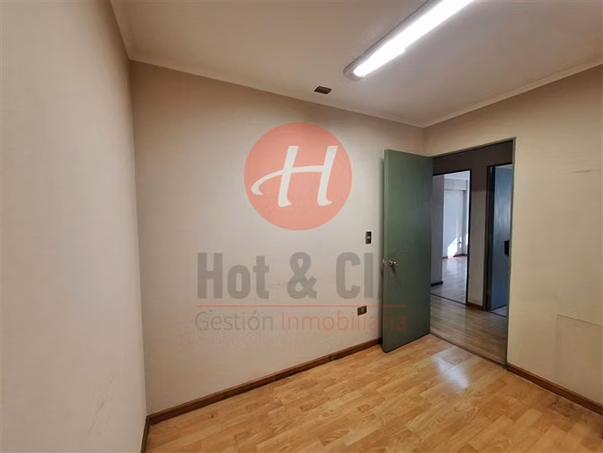 Oficina en Arriendo Centro de Temuco 48 m, 3 Privados y 2B