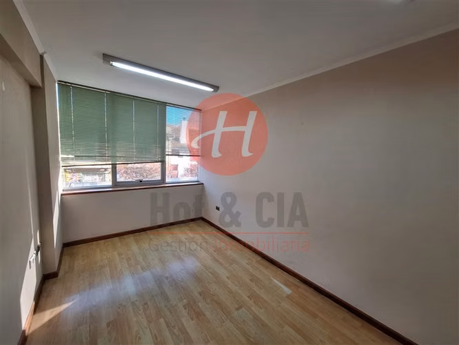 Oficina en Arriendo Centro de Temuco 48 m, 3 Privados y 2B