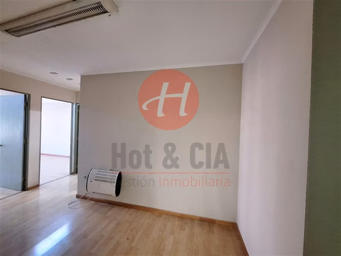 Oficina en Arriendo Centro de Temuco 48 m, 3 Privados y 2B