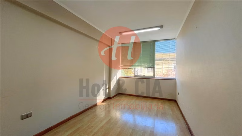 Oficina en Arriendo Centro de Temuco 48 m, 3 Privados y 2B