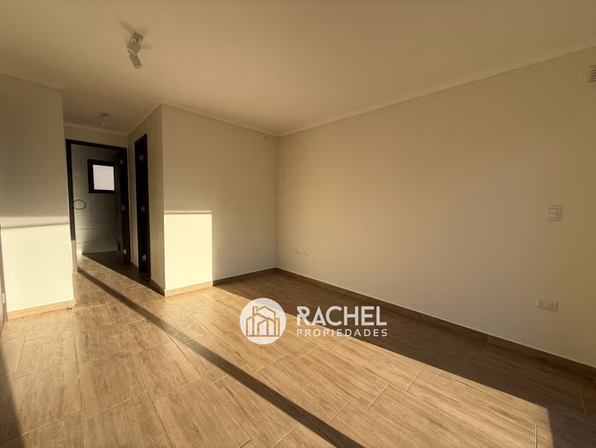 SE VENDE CASA SEMI NUEVA CON GRAN TERRENO- CONDOMINIO VISTA GOLF