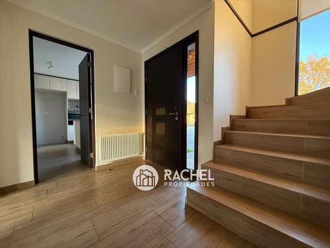 SE VENDE CASA SEMI NUEVA CON GRAN TERRENO- CONDOMINIO VISTA GOLF