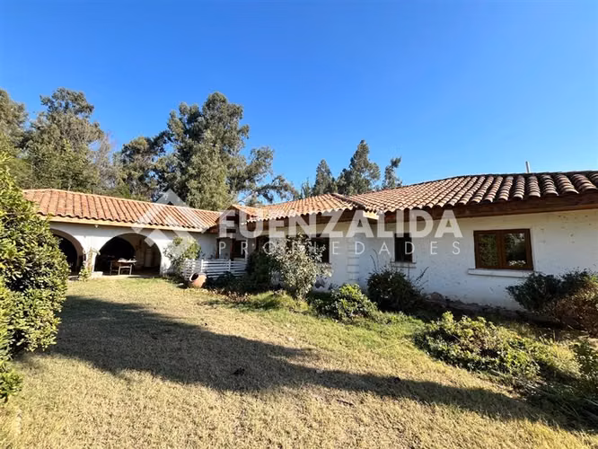 Parcela vendo 5D 4B piscina quincho en Padre Hurtado