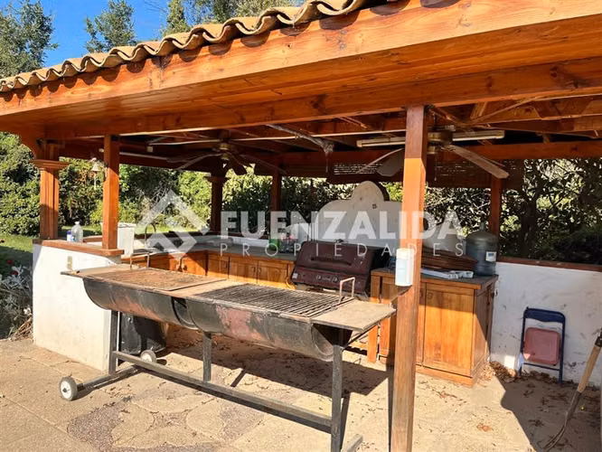 Casa vendo de 5D 4B piscina Padre Hurtado
