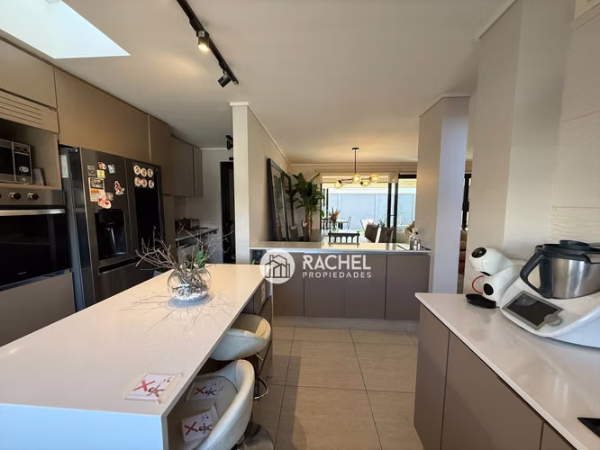 SE VENDE HERMOSA CASA AMPLIADA - Condominio Belo Horizonte