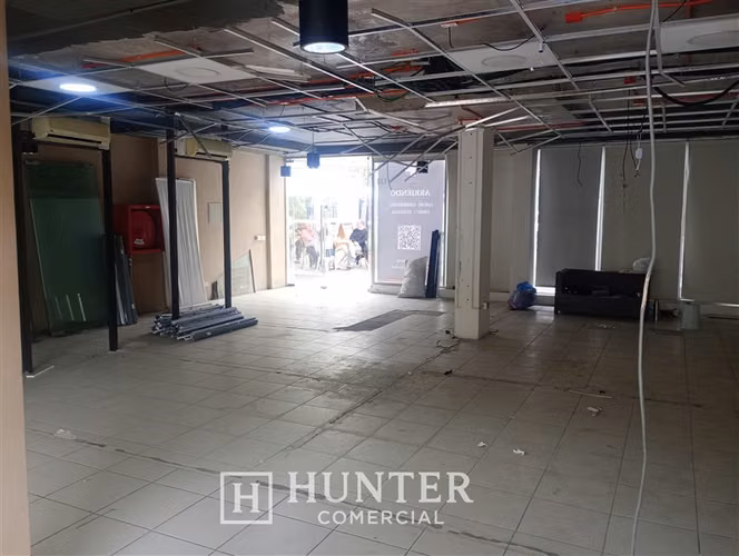 Local Comercial 100 M2 + Terraza Retail Metro Manuel Montt