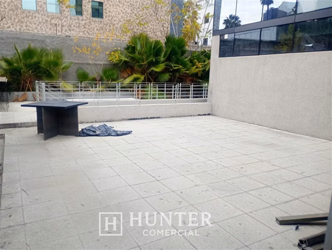 Local Comercial 100 M2 + Terraza Retail Metro Manuel Montt
