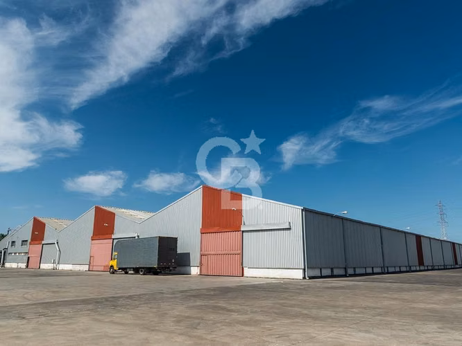 Espectacular bodega en ubicación estratégica
