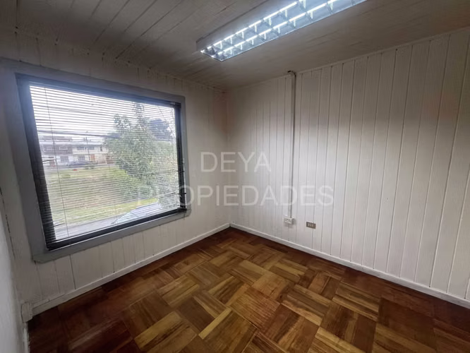 Oficina-Local comercial en Presidente Ibañez (166088)