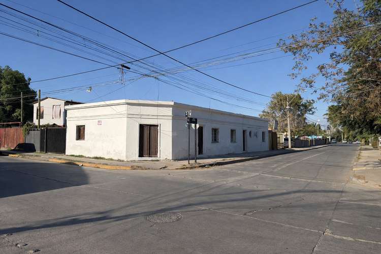 CASA EN VENTA ESQUINA EN BATUCO CON EXCELENTE UBICACIÓN