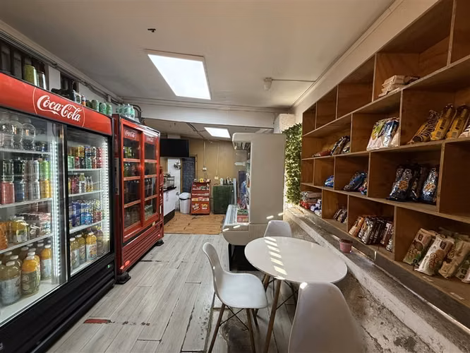 Casa con terreno en venta de 4 dorm. en Santiago - Imagen 16