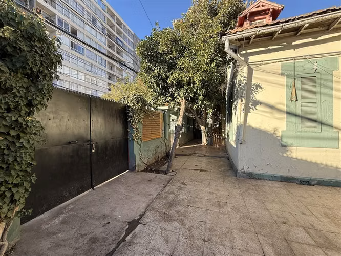 Casa con terreno en venta de 4 dorm. en Santiago - Imagen 6