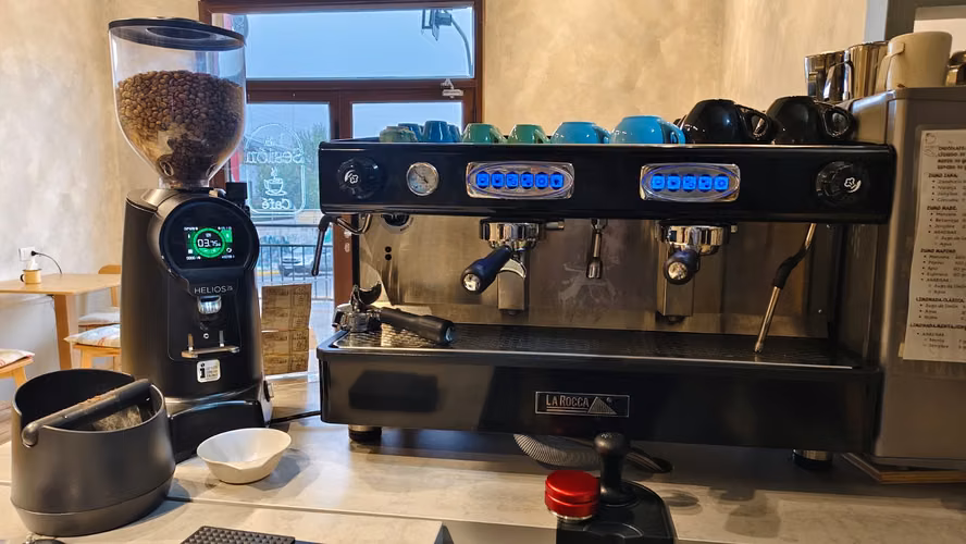 Se vende derecho a llaves de cafetería